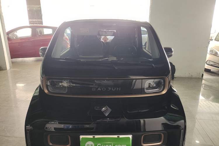 Used Baojun KiWi EV 2021 Artist Model Ternary Lithium Front