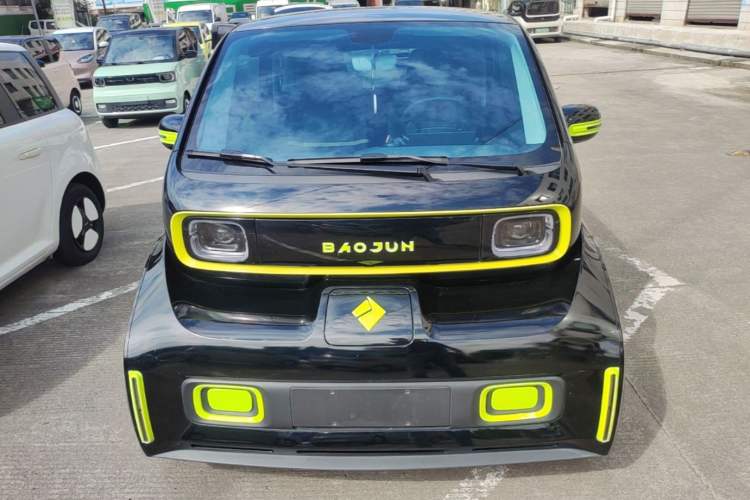 Used Baojun KiWi EV 2021 Artist Model Lithium Iron Phosphate Front