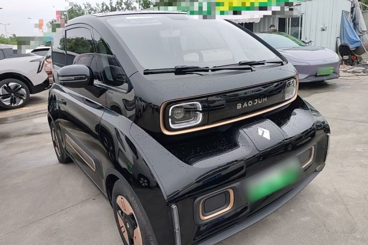 Used Baojun KiWi EV 2021 Designer Lithium Iron Phosphate Front Right 45 Deg