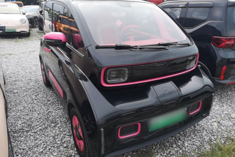 Used Baojun KiWi EV 2021 Artist Model Ternary Lithium Front Right 45 Deg