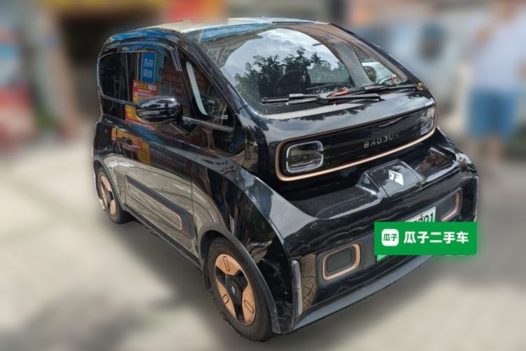 Used Baojun KiWi EV 2021 Artist Model Lithium Iron Phosphate Front Right 45 Deg
