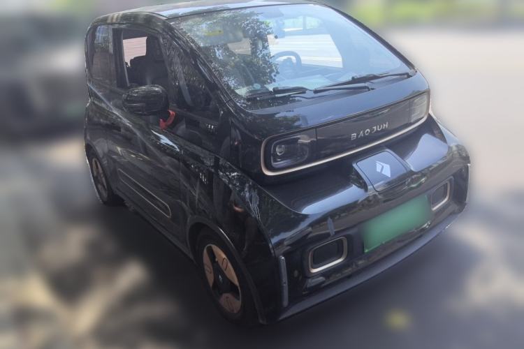 Used Baojun KiWi EV 2021 Artist Model Lithium Iron Phosphate Front Right 45 Deg