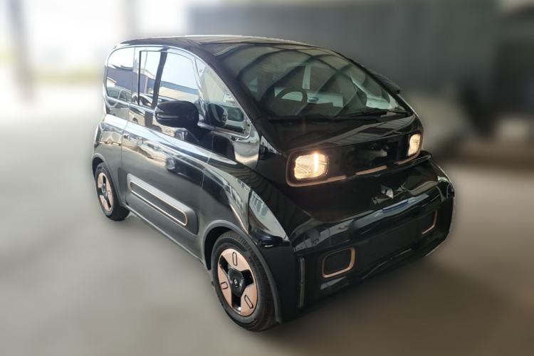 Used Baojun KiWi EV 2021 Designer Lithium Iron Phosphate Front Right 45 Deg