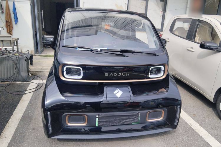 Used Baojun KiWi EV 2021 Designer Lithium Iron Phosphate Front
