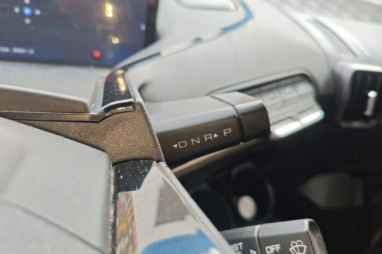 Used Baojun KiWi EV 2021 Artist Model Lithium Iron Phosphate Gear Lever