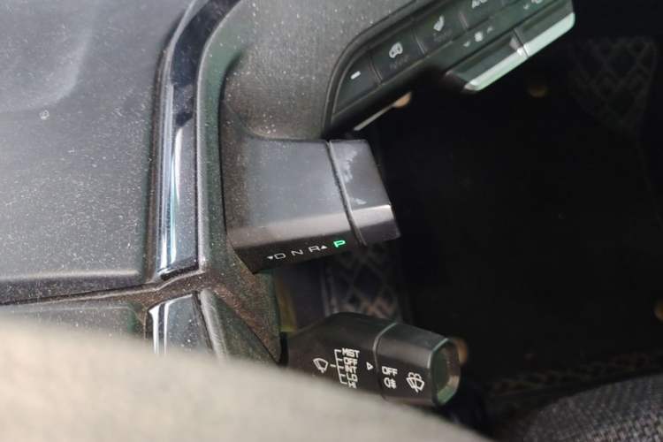 Used Baojun KiWi EV 2021 Artist Model Lithium Iron Phosphate Gear Lever