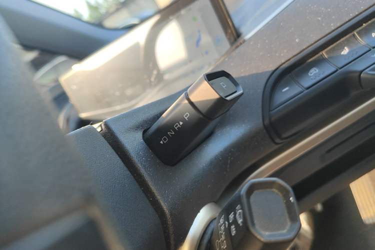 Used Baojun KiWi EV 2021 Artist Model Ternary Lithium Gear Lever