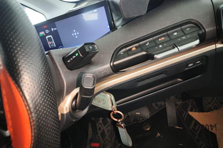 Used Baojun KiWi EV 2021 Designer Lithium Iron Phosphate Gear Lever