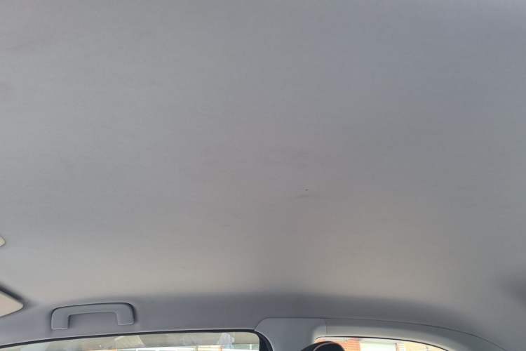 Used Baojun KiWi EV 2021 Artist Model Ternary Lithium Headliner
