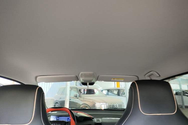 Used Baojun KiWi EV 2021 Designer Lithium Iron Phosphate Headliner