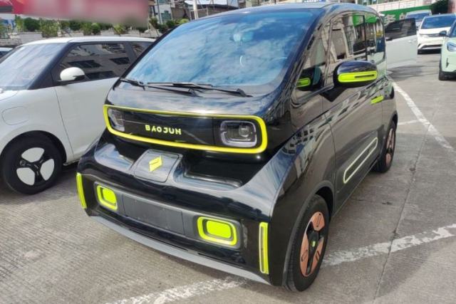 Used Baojun KiWi EV 2021 Artist Model Lithium Iron Phosphate