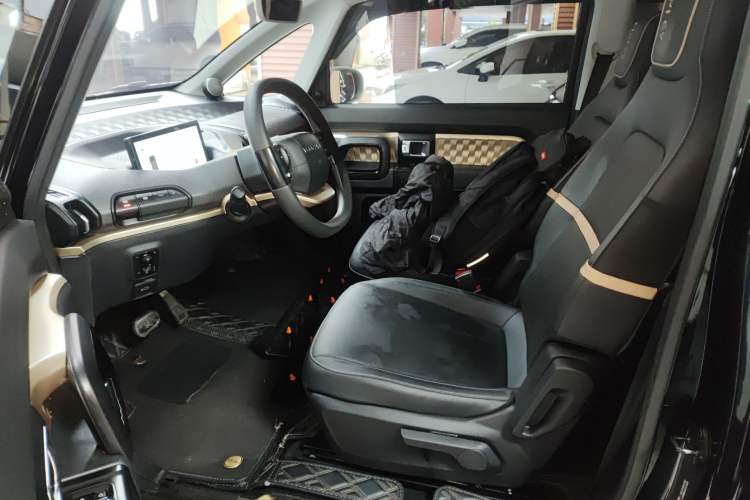 Used Baojun KiWi EV 2021 Artist Model Ternary Lithium Left Front Seat