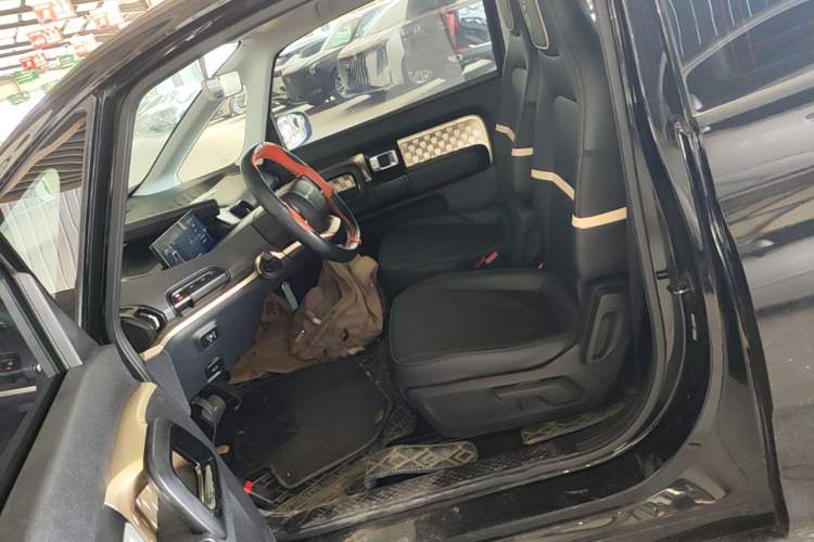Used Baojun KiWi EV 2021 Designer Lithium Iron Phosphate Left Front Seat