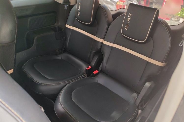 Used Baojun KiWi EV 2021 Artist Model Lithium Iron Phosphate Left Rear Seat