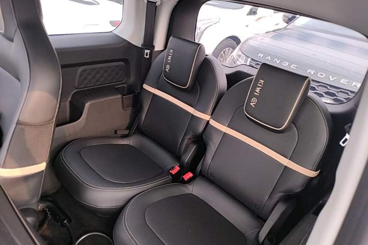 Used Baojun KiWi EV 2021 Artist Model Lithium Iron Phosphate Left Rear Seat