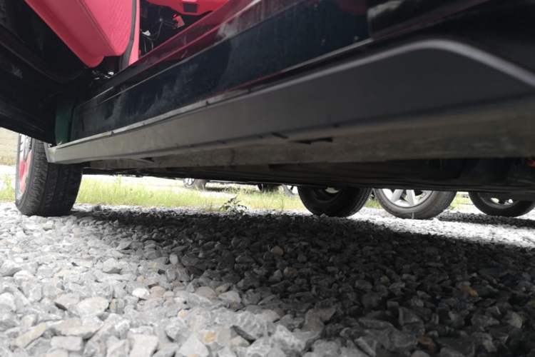 Used Baojun KiWi EV 2021 Artist Model Ternary Lithium Left Side Sill