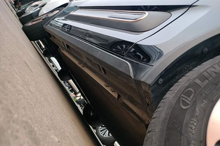 Used Baojun KiWi EV 2021 Artist Model Lithium Iron Phosphate Left Side Sill