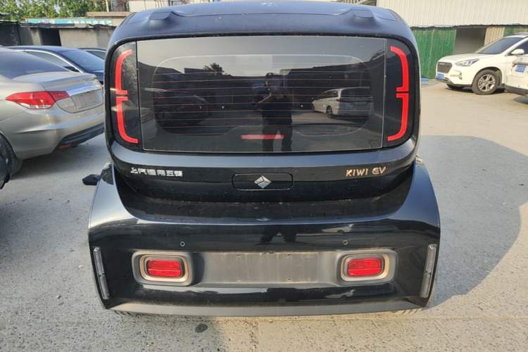 Used Baojun KiWi EV 2021 Artist Model Ternary Lithium Rear