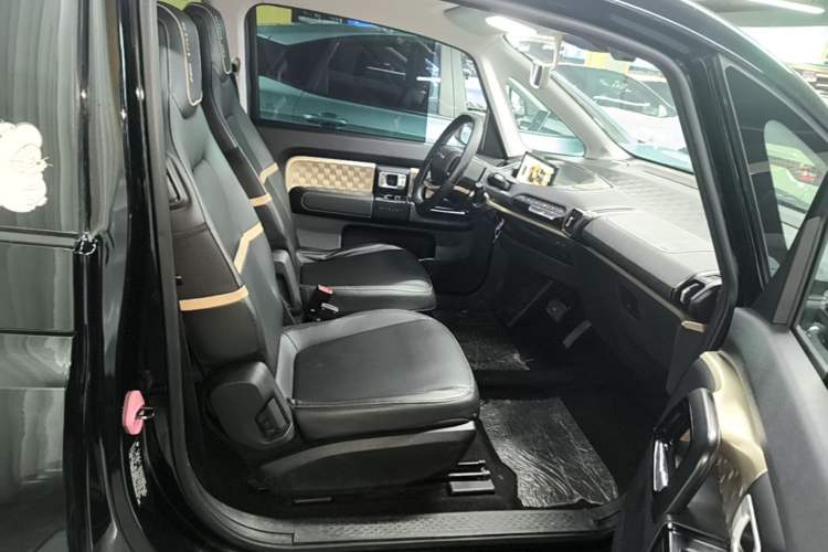 Used Baojun KiWi EV 2021 Designer Ternary Lithium Right Front Seat
