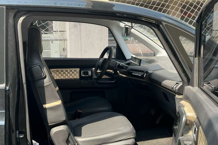 Used Baojun KiWi EV 2021 Artist Model Ternary Lithium Right Front Seat