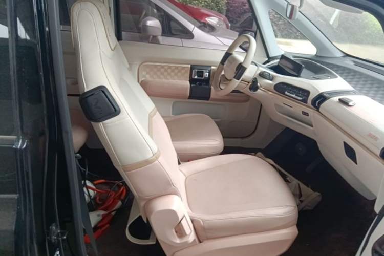 Used Baojun KiWi EV 2021 Artist Model Lithium Iron Phosphate Right Front Seat