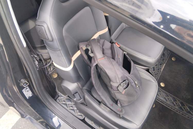 Used Baojun KiWi EV 2021 Designer Lithium Iron Phosphate Right Front Seat