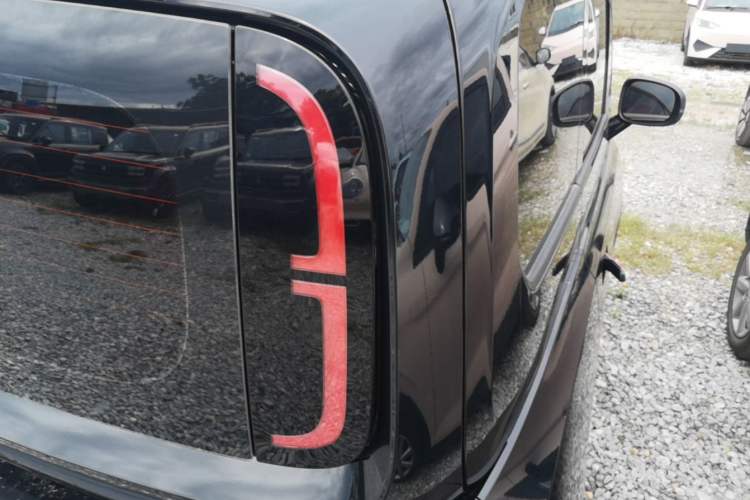 Used Baojun KiWi EV 2021 Artist Model Ternary Lithium Right Rear Taillight