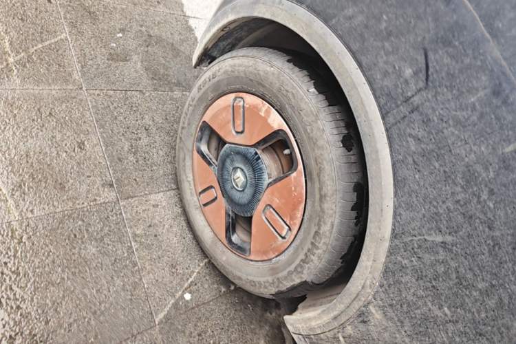Used Baojun KiWi EV 2021 Designer Ternary Lithium Right Rear Wheel Hub