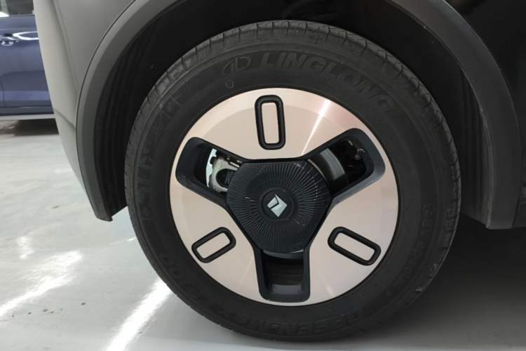 Used Baojun KiWi EV 2021 Designer Lithium Iron Phosphate Right Rear Wheel Hub