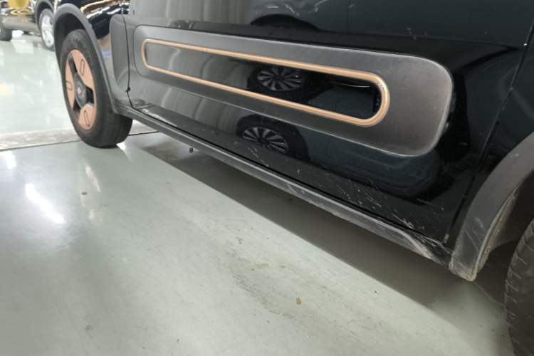Used Baojun KiWi EV 2021 Designer Ternary Lithium Right Side Sill