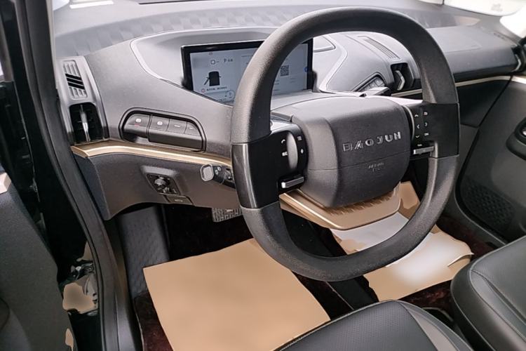 Used Baojun KiWi EV 2021 Artist Model Lithium Iron Phosphate Steering Wheel
