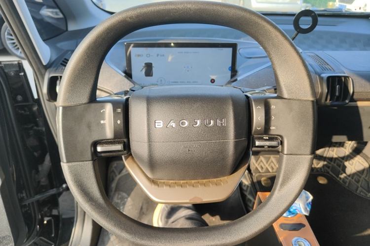 Used Baojun KiWi EV 2021 Artist Model Ternary Lithium Steering Wheel