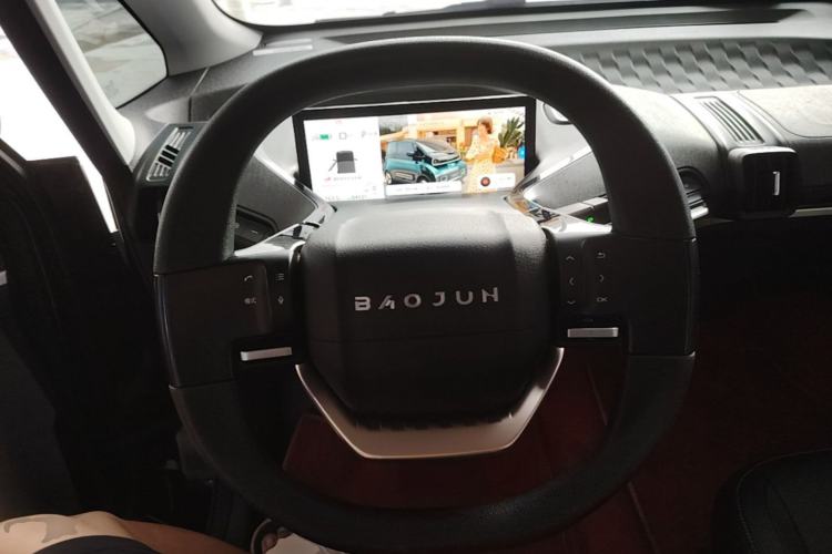 Used Baojun KiWi EV 2021 Artist Model Ternary Lithium Steering Wheel