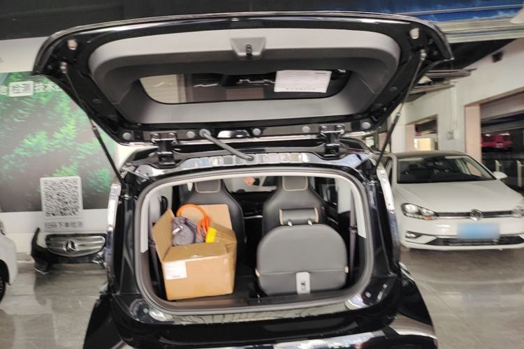 Used Baojun KiWi EV 2021 Artist Model Ternary Lithium Trunk