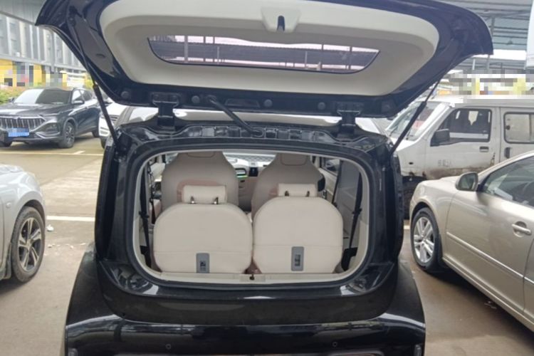 Used Baojun KiWi EV 2021 Artist Model Lithium Iron Phosphate Trunk