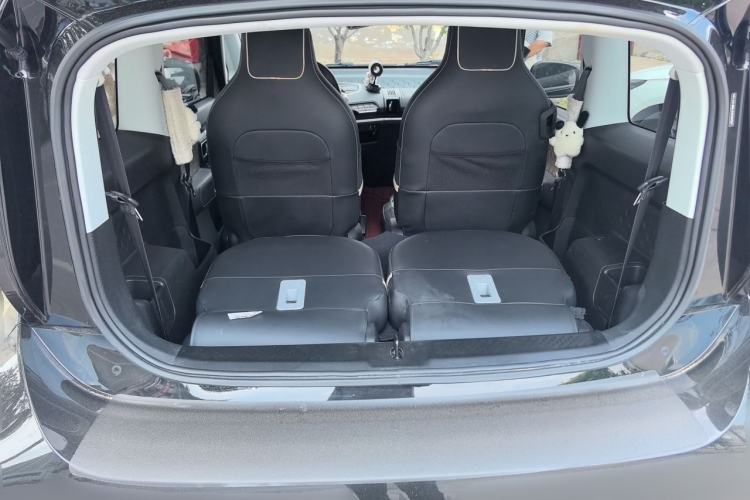Used Baojun KiWi EV 2021 Artist Model Ternary Lithium Trunk