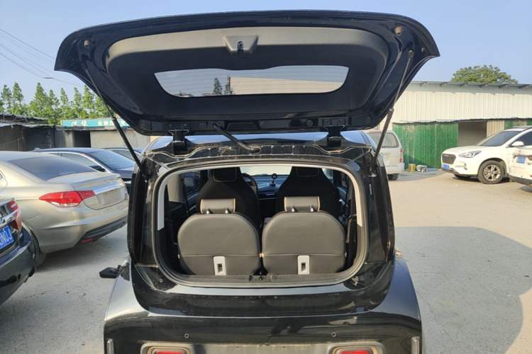Used Baojun KiWi EV 2021 Artist Model Ternary Lithium Trunk