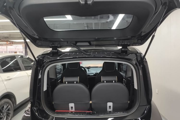 Used Baojun KiWi EV 2021 Designer Lithium Iron Phosphate Trunk