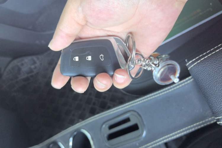 Used Baojun KiWi EV 2021 Artist Model Lithium Iron Phosphate Vehicle Key