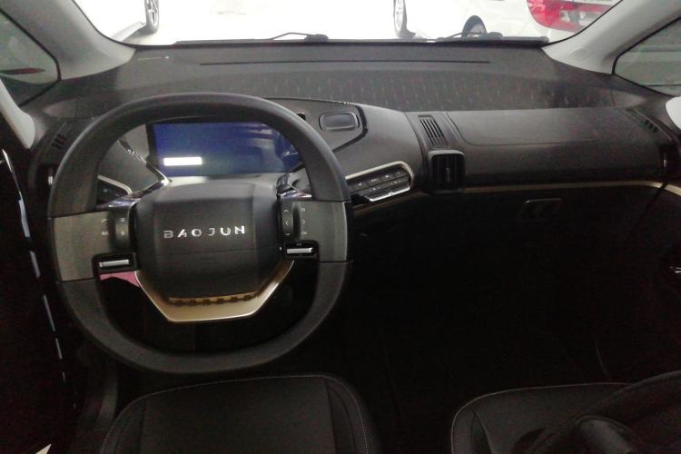 Used Baojun KiWi EV 2021 Designer Lithium Iron Phosphate Center Console