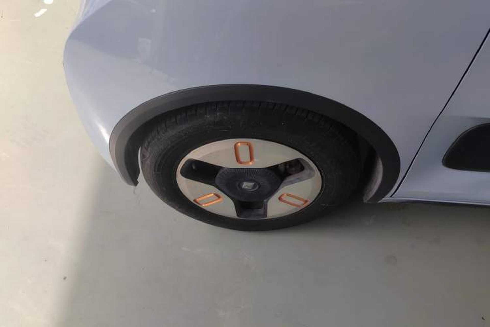Used Baojun KiWi EV 2021 Artist Model Ternary Lithium Exterior 7