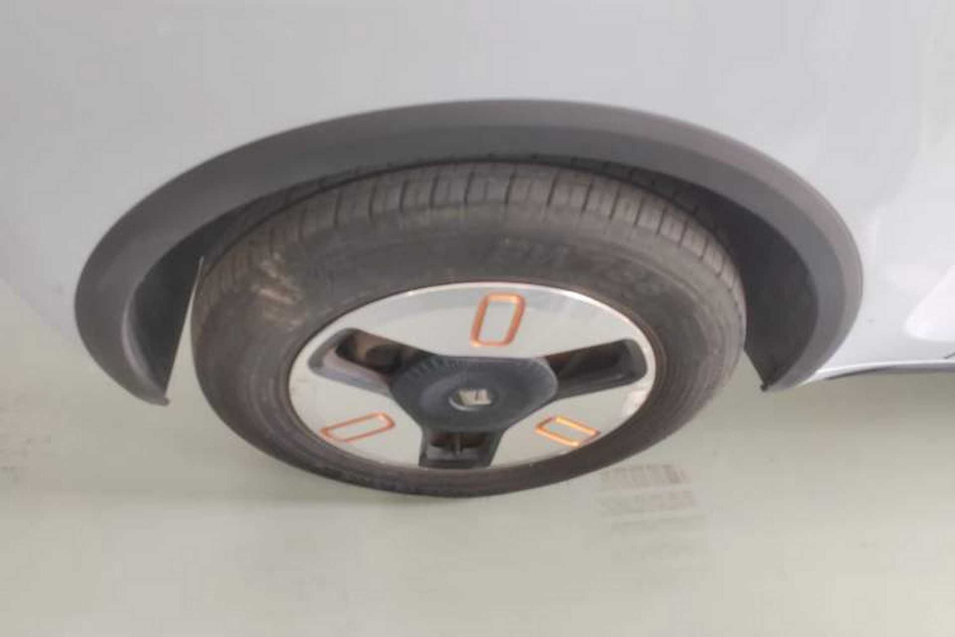 Used Baojun KiWi EV 2021 Artist Model Ternary Lithium Exterior 8