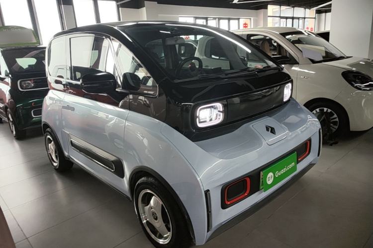 Used Baojun KiWi EV 2021 Artist Model Ternary Lithium Front Right 45 Deg