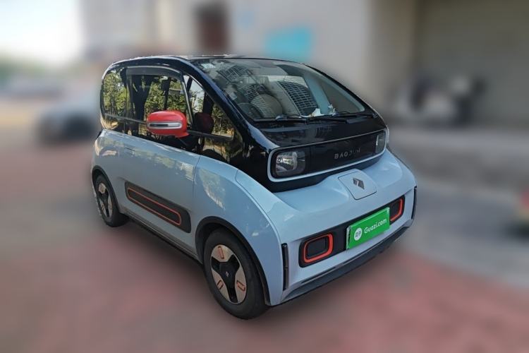 Used Baojun KiWi EV 2021 Designer Ternary Lithium Front Right 45 Deg