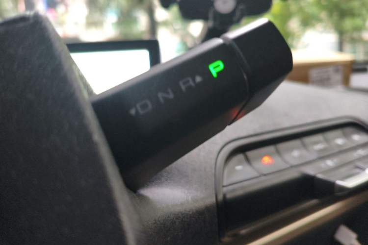 Used Baojun KiWi EV 2021 Artist Model Lithium Iron Phosphate Gear Lever