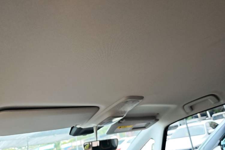 Used Baojun KiWi EV 2021 Artist Model Lithium Iron Phosphate Headliner