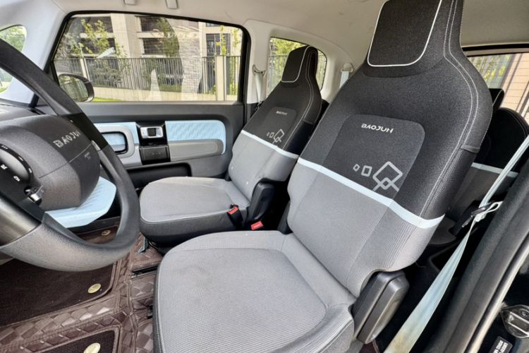 Used Baojun KiWi EV 2021 Designer Lithium Iron Phosphate Interior 3