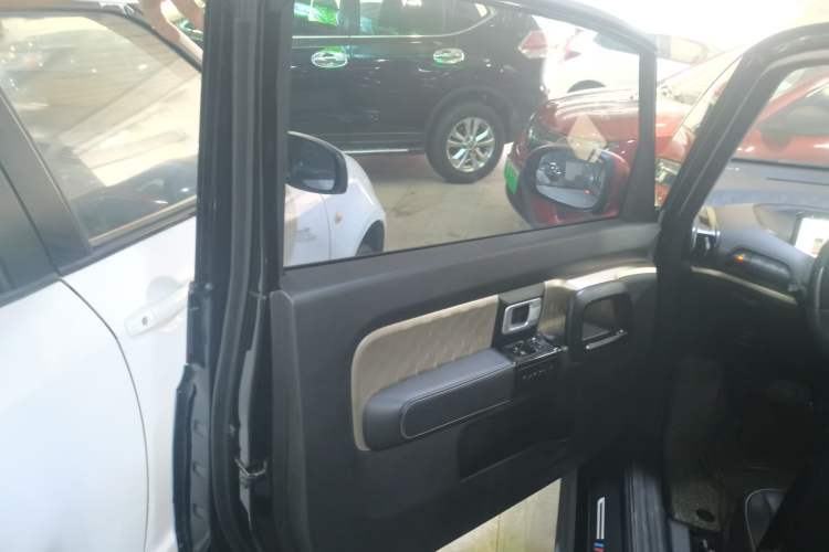 Used Baojun KiWi EV 2021 Designer Lithium Iron Phosphate Interior 7