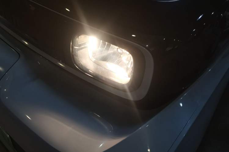 Used Baojun KiWi EV 2021 Designer Lithium Iron Phosphate Left Front Headlight