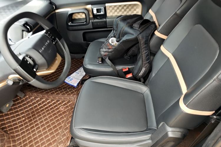 Used Baojun KiWi EV 2021 Artist Model Lithium Iron Phosphate Left Front Seat